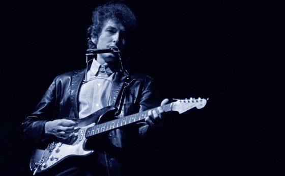 Bob Dylan en concierto en los primeros sesenta